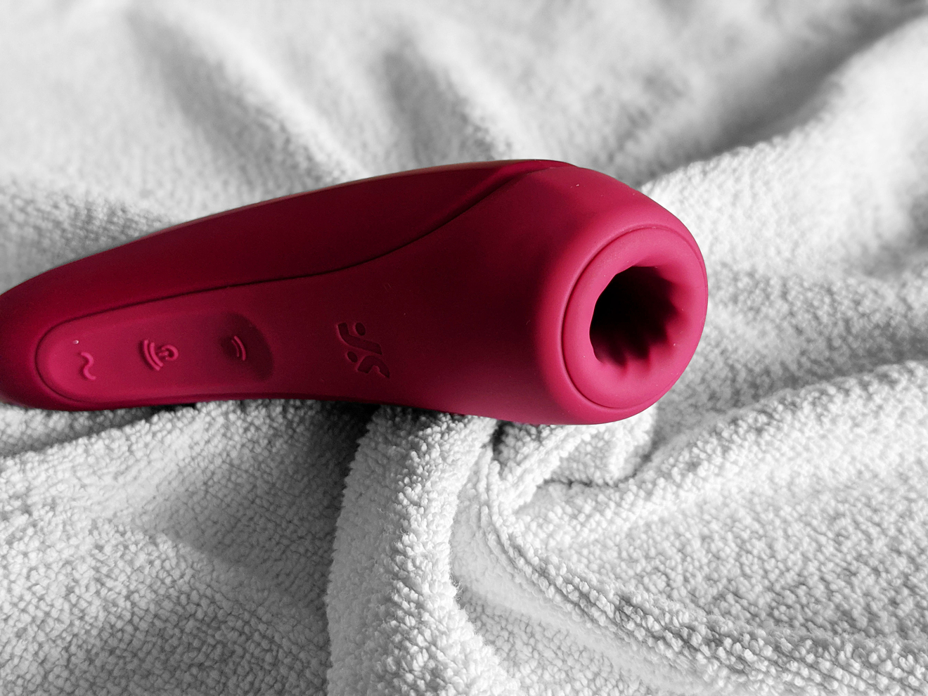 Satisfyer-Curvy-1-21-1320x990